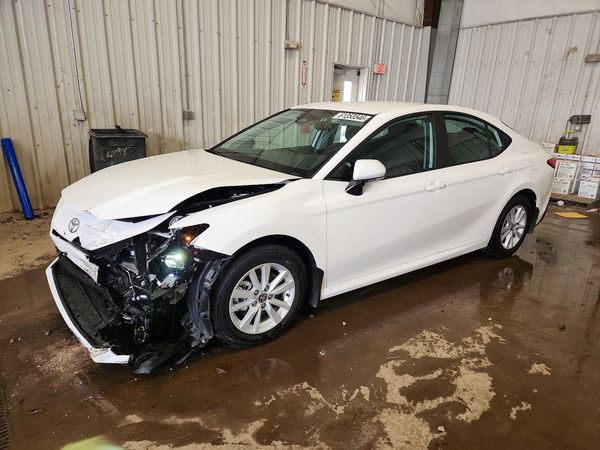 2026 TOYOTA CAMRY