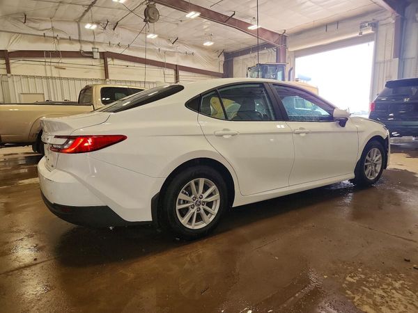 2026 TOYOTA CAMRY