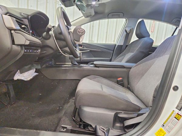 2026 TOYOTA CAMRY