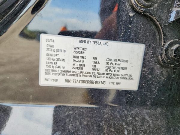 2024 TESLA MODEL Y
