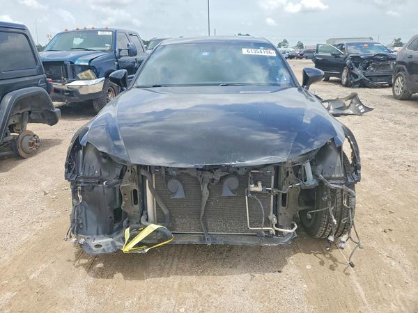 2016 LEXUS IS 200t