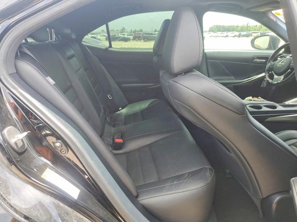 2016 LEXUS IS 200t