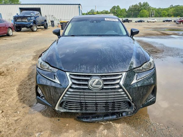 2017 LEXUS IS