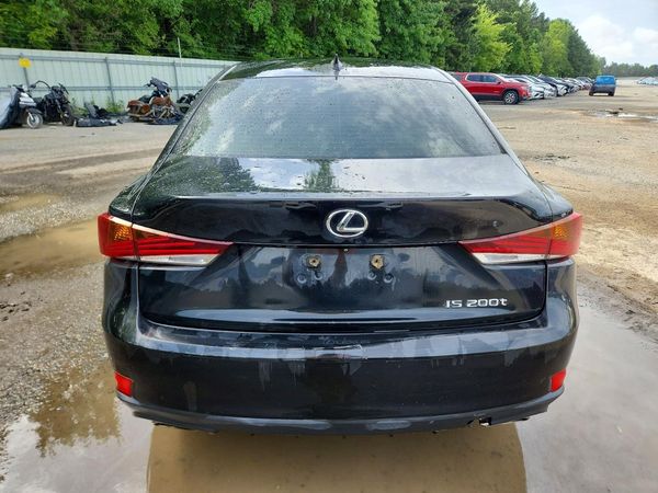 2017 LEXUS IS