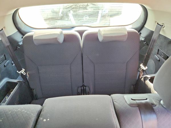 2016 KIA SORENTO L / LX