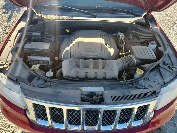 2013 JEEP CHEROKEE Overland — Engine bay