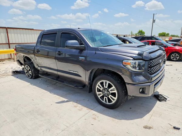 2018 TOYOTA TUNDRA SR5