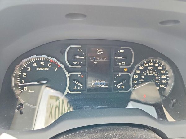 2018 TOYOTA TUNDRA SR5