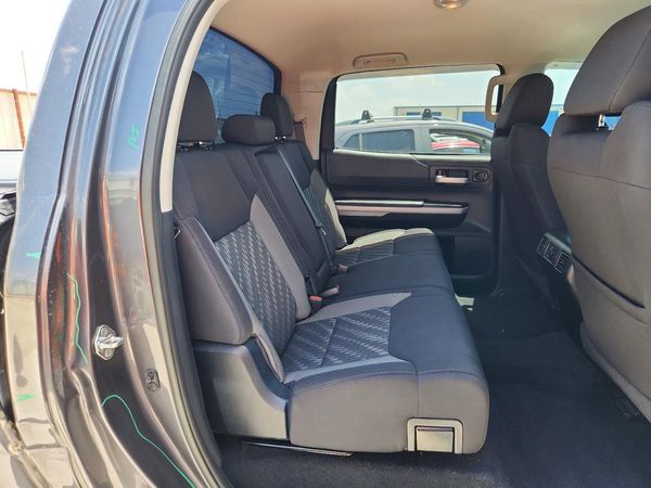 2018 TOYOTA TUNDRA SR5
