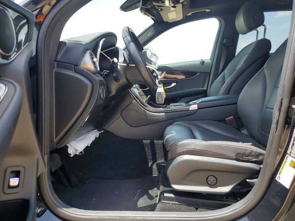 2020 MERCEDES-BENZ GLC GLC300