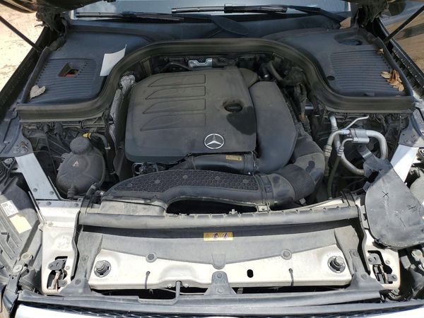 2020 MERCEDES-BENZ GLC GLC300