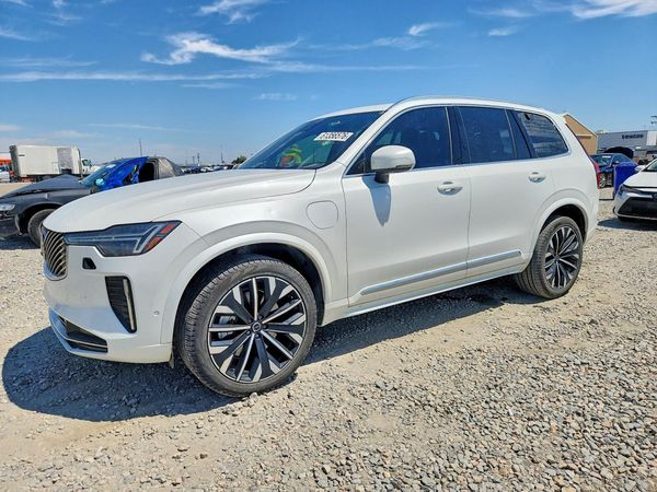 2025 VOLVO XC90 Ultra