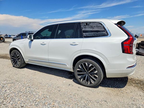2025 VOLVO XC90 Ultra