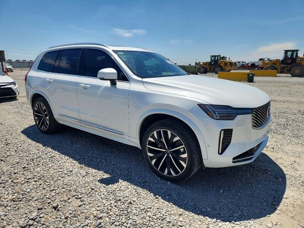 2025 VOLVO XC90 Ultra