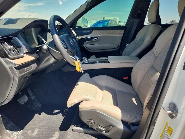 2025 VOLVO XC90 Ultra