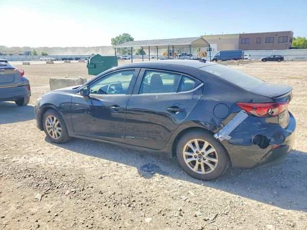 2016 MAZDA 3 SE