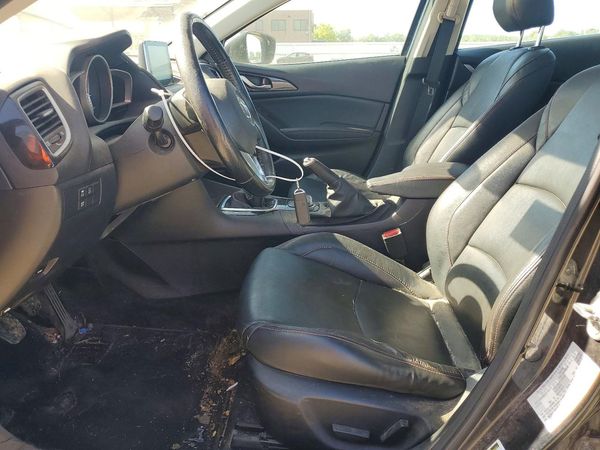 2016 MAZDA 3 SE