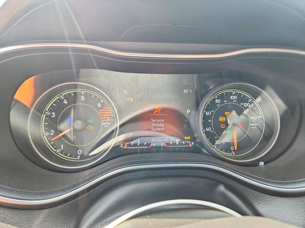 2023 JEEP CHEROKEE ALTITUDE LUX 4X4
