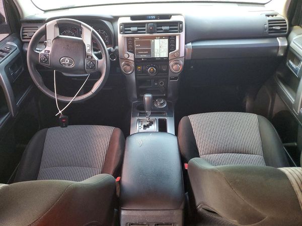 2022 TOYOTA 4RUNNER SR5