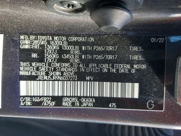 2022 TOYOTA 4RUNNER SR5