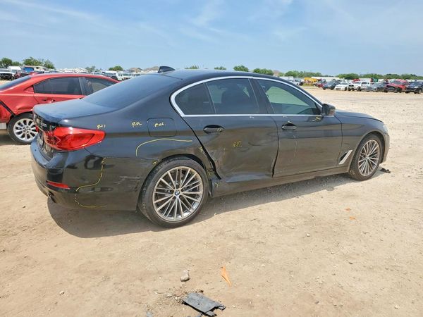 2019 BMW 530
