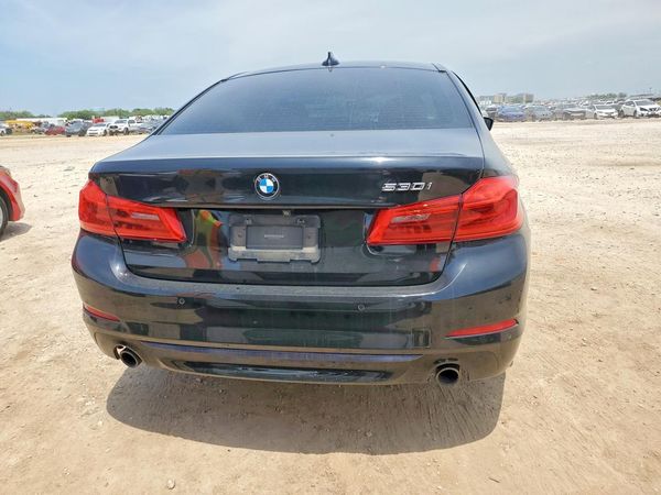 2019 BMW 530