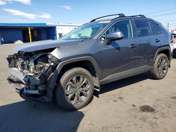 2024 TOYOTA RAV4 XLE Premium