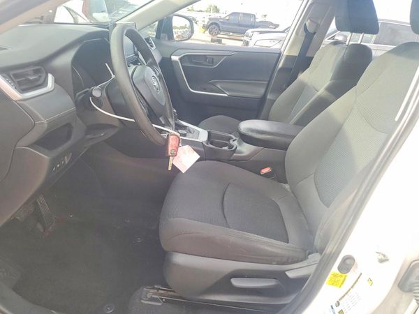 2021 TOYOTA RAV4 LE HV