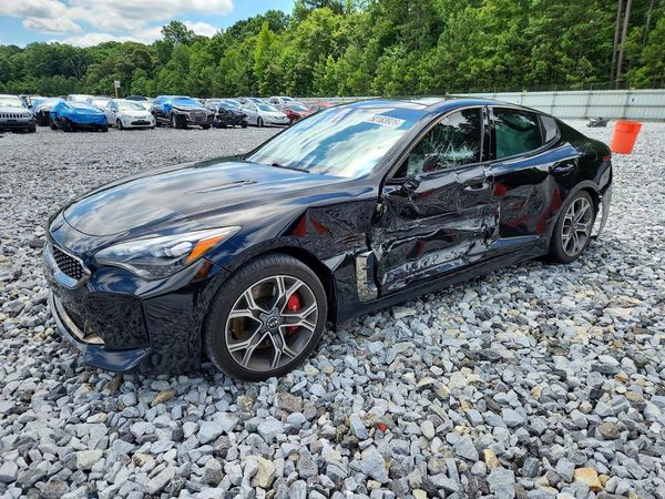 2018 KIA STINGER GT1