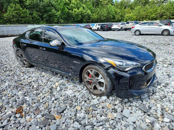 2018 KIA STINGER GT1