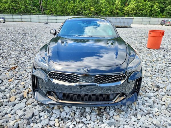 2018 KIA STINGER GT1