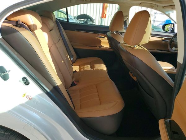 2018 LEXUS ES 350