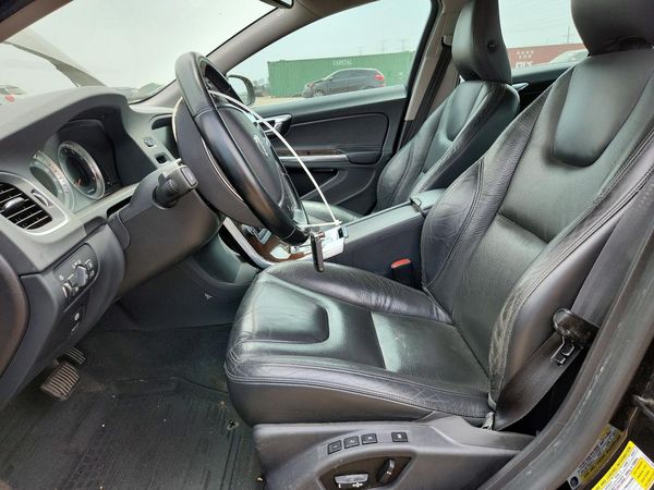 2012 VOLVO S60