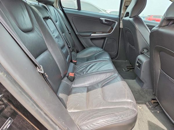 2012 VOLVO S60
