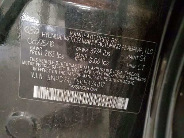 2019 HYUNDAI ELANTRA SE