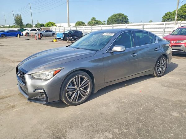 2015 INFINITI Q50