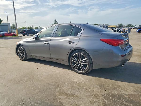 2015 INFINITI Q50
