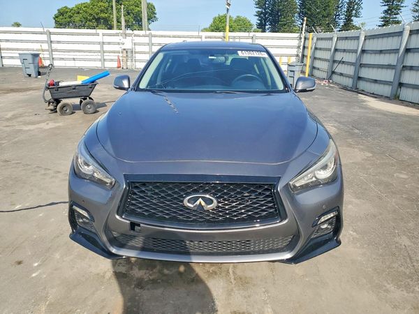 2015 INFINITI Q50