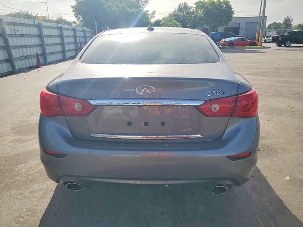 2015 INFINITI Q50