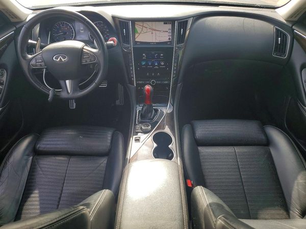 2015 INFINITI Q50
