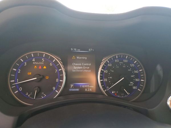 2015 INFINITI Q50