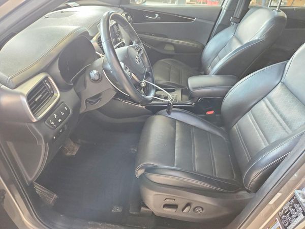 2019 KIA SORENTO SX, SXL — DENT