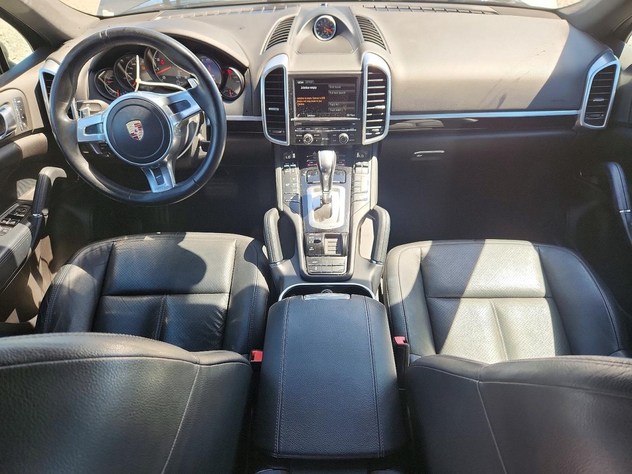 2014 PORSCHE CAYENNE