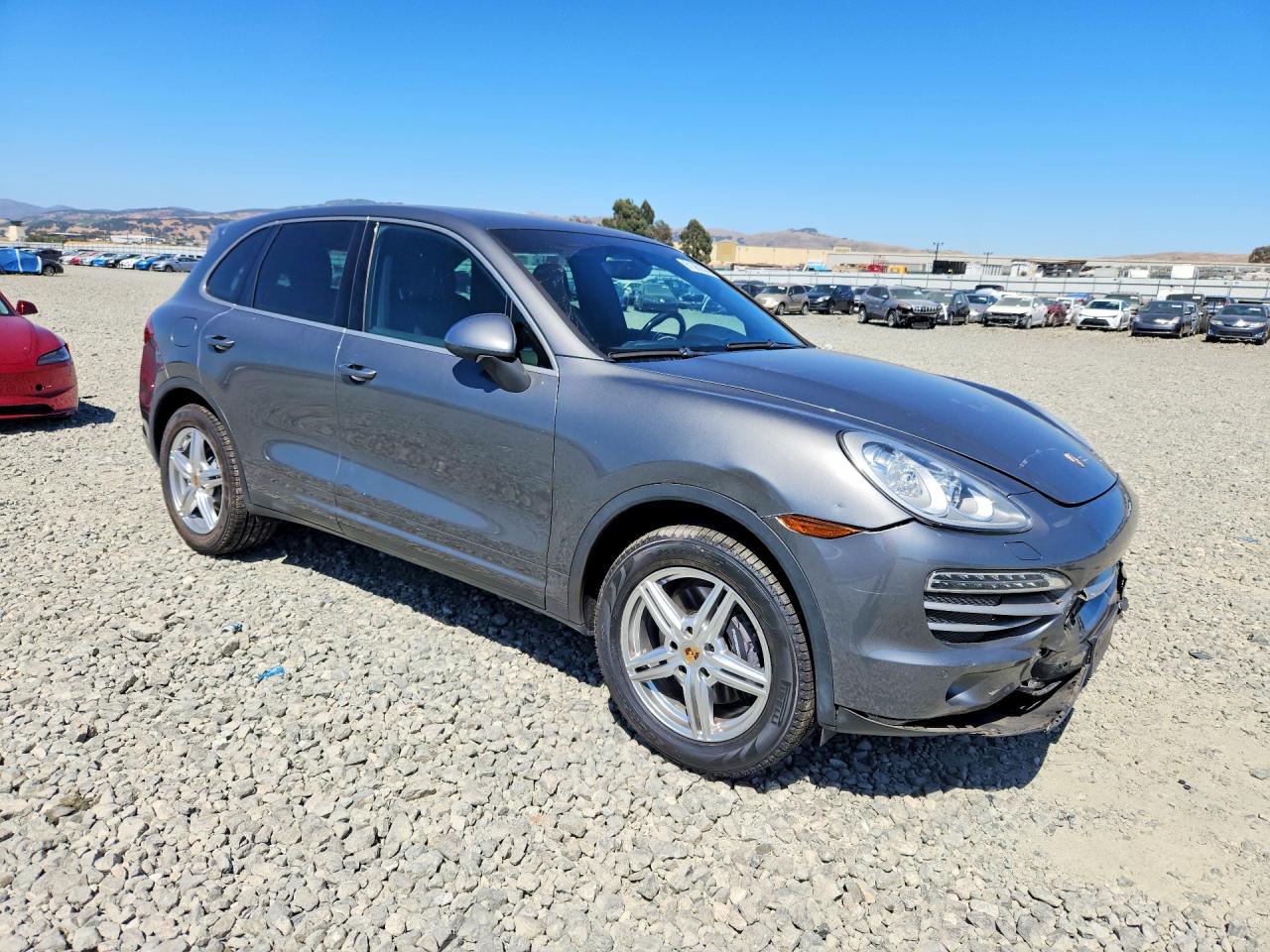 2014 PORSCHE CAYENNE
