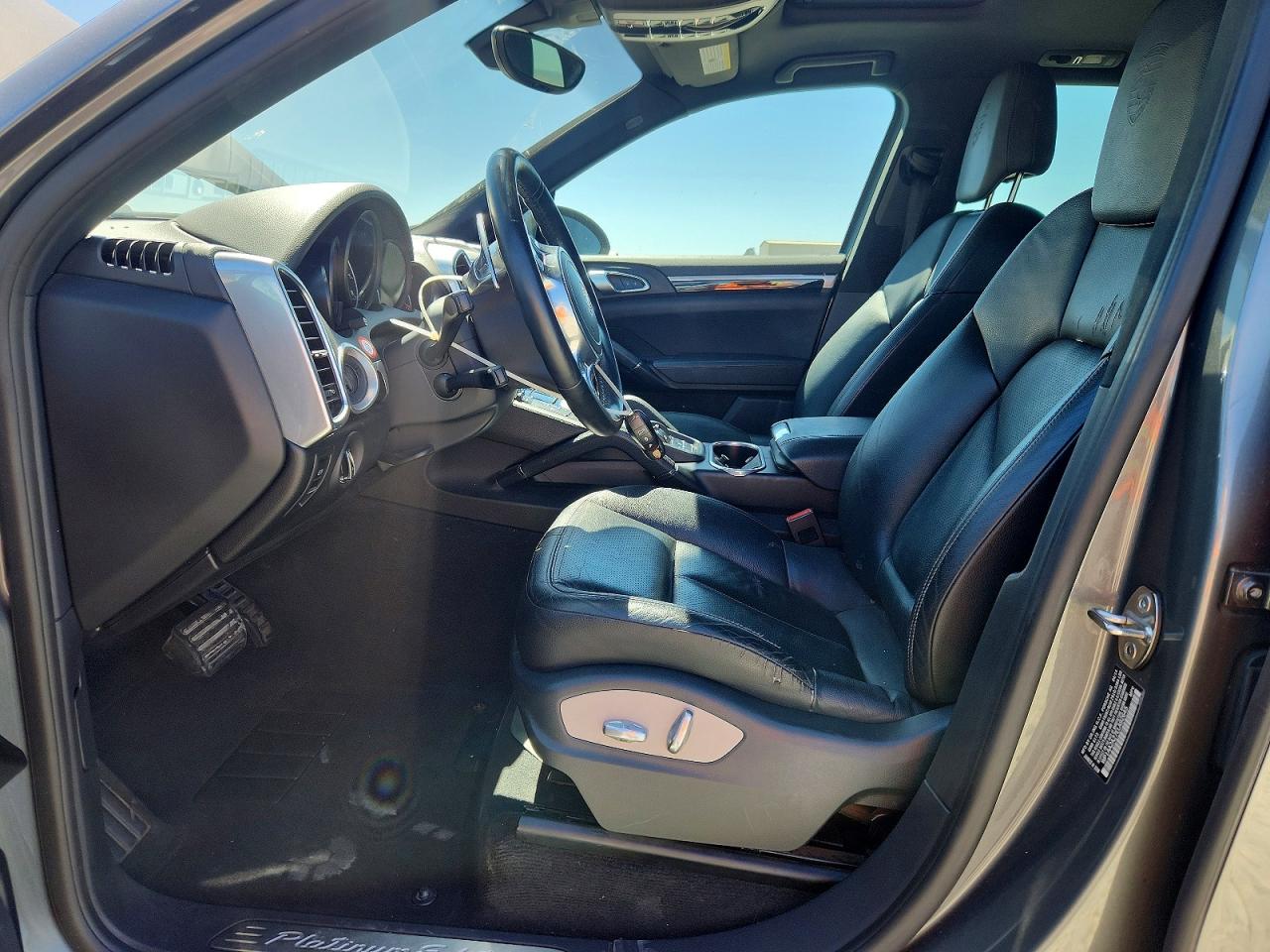 2014 PORSCHE CAYENNE