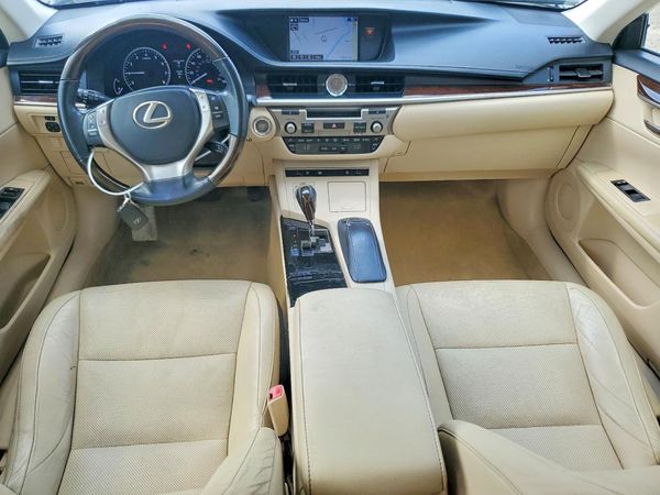 2015 LEXUS ES
