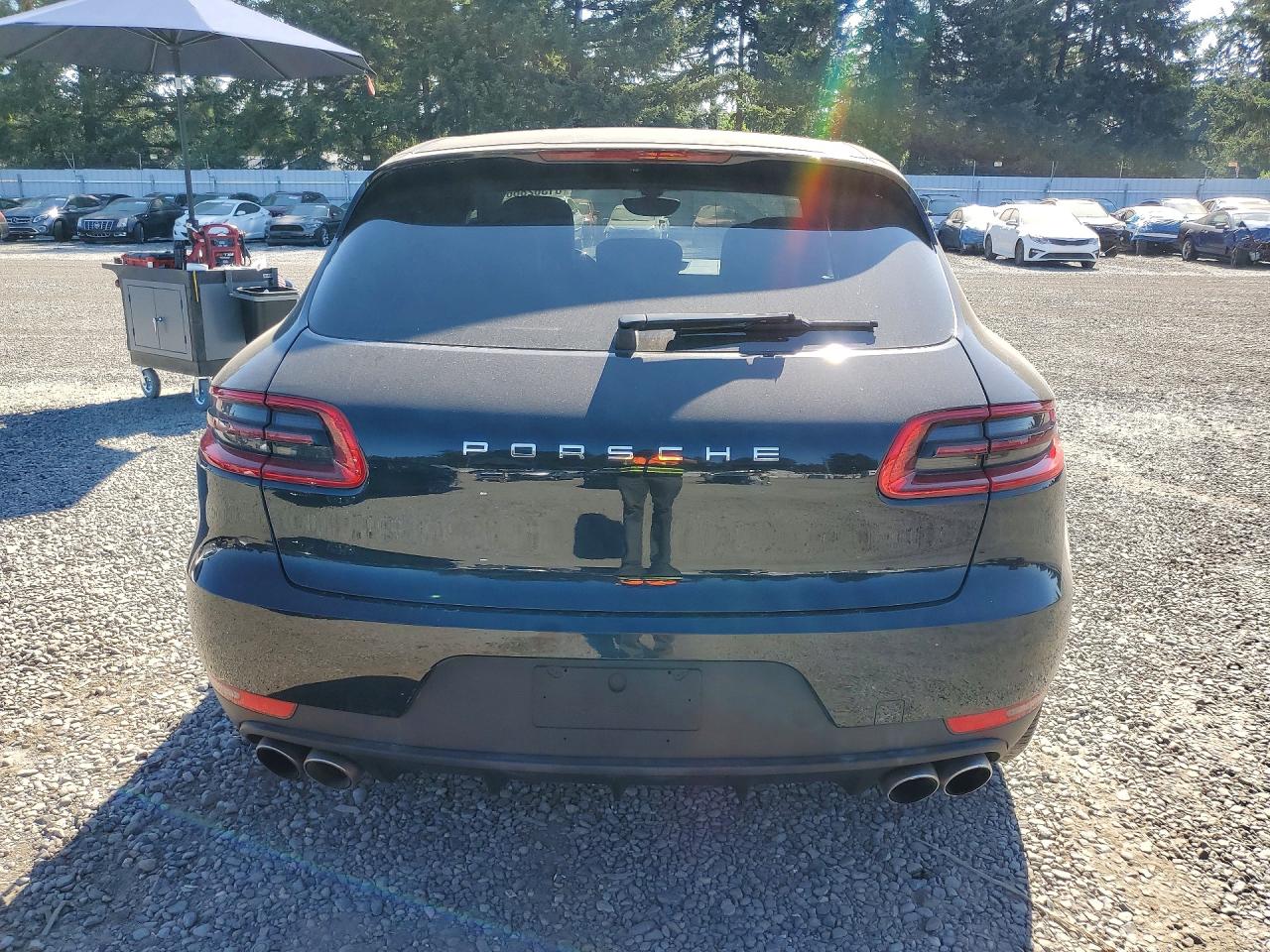 2015 PORSCHE MACAN