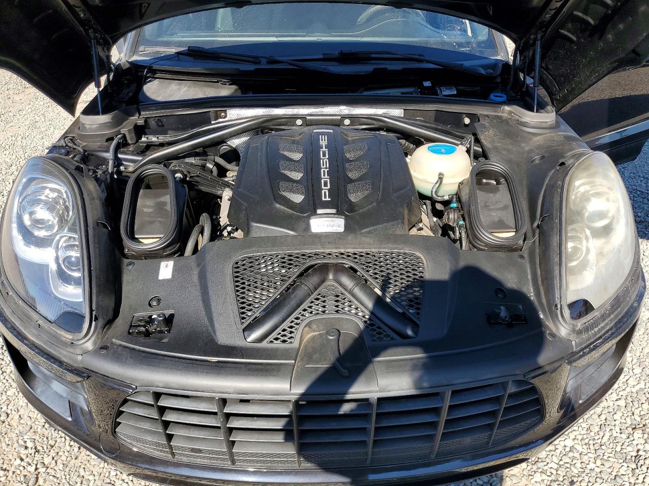2015 PORSCHE MACAN