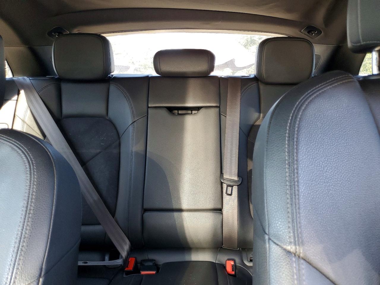 2015 PORSCHE MACAN