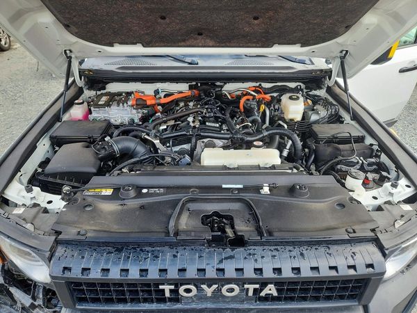 2025 TOYOTA LAND CRUISER